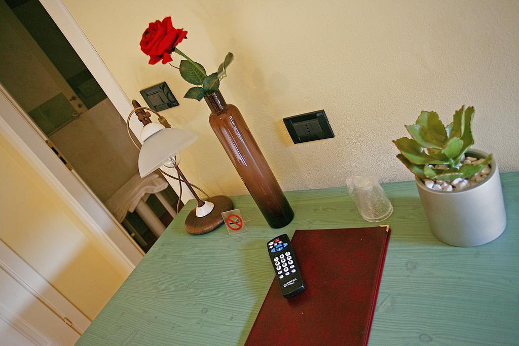 Hotel Antichi Cortili ドッソブオノ エクステリア 写真